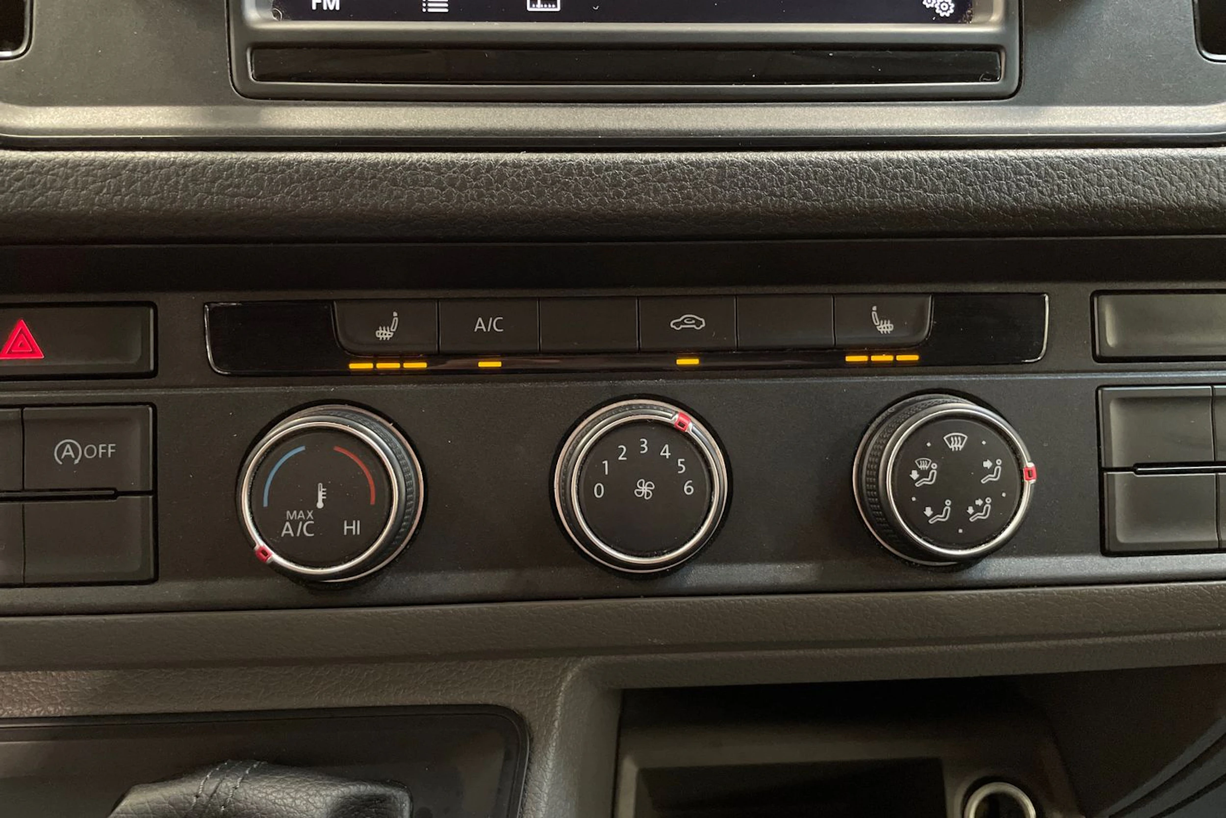 valkoinen Volkswagen Crafter 2018 kuva 27.
