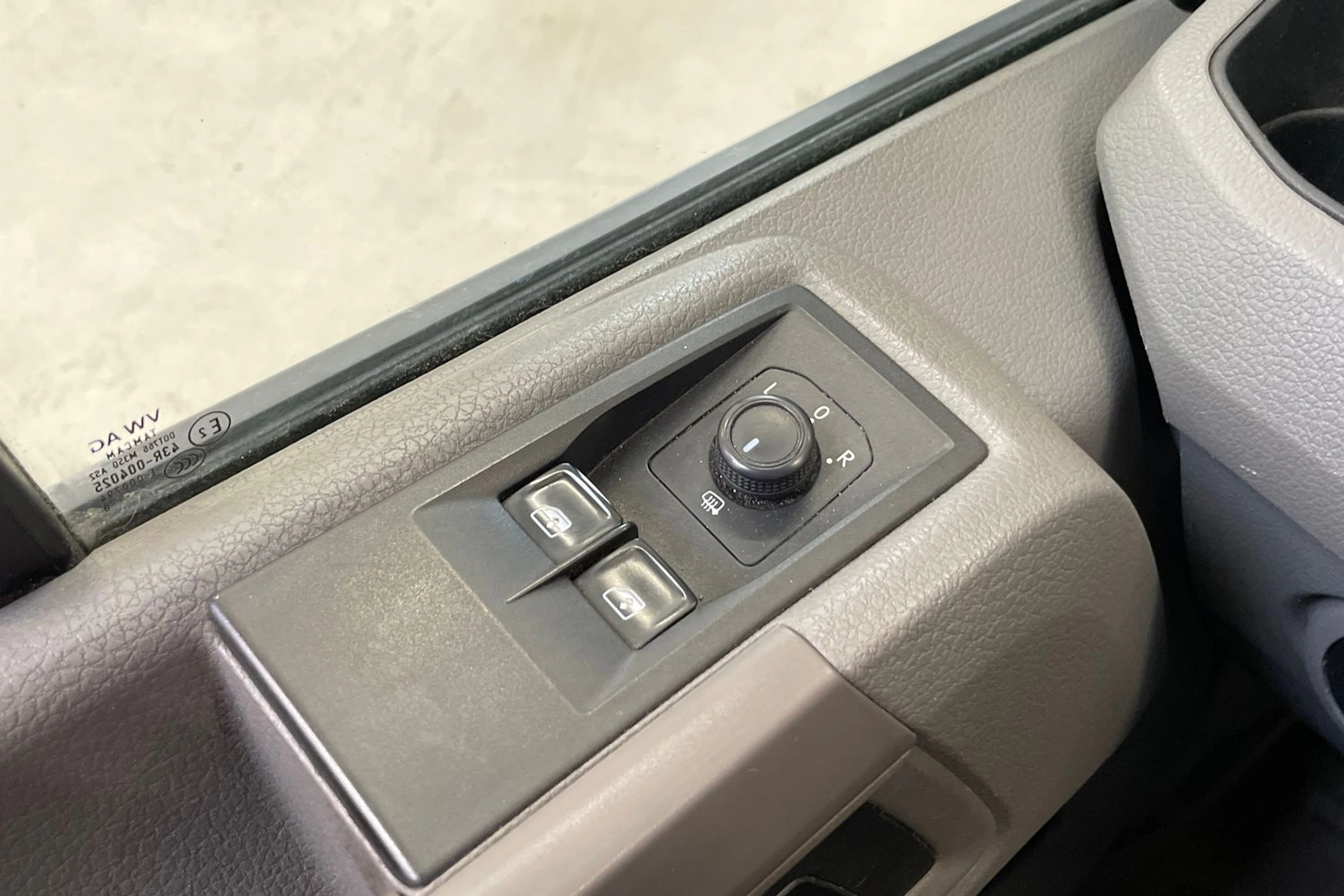 valkoinen Volkswagen Crafter 2018 kuva 30.