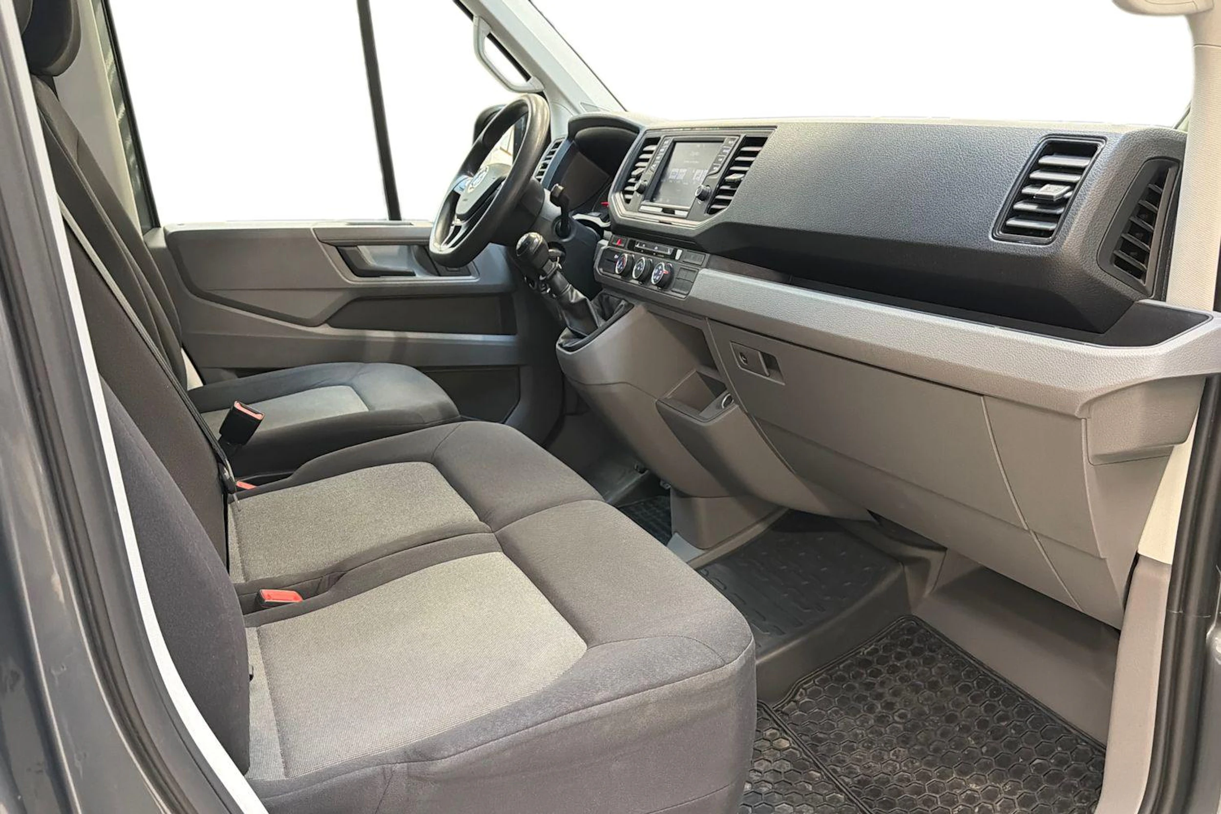 harmaa Volkswagen Crafter 2018 kuva 8.