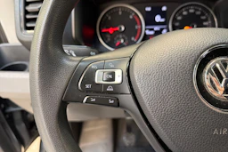 harmaa Volkswagen Crafter 2018 kuva 10.