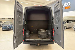 harmaa Volkswagen Crafter 2018 kuva 21.