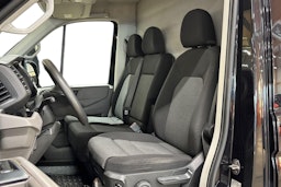 musta Volkswagen Crafter 2018 kuva 8.