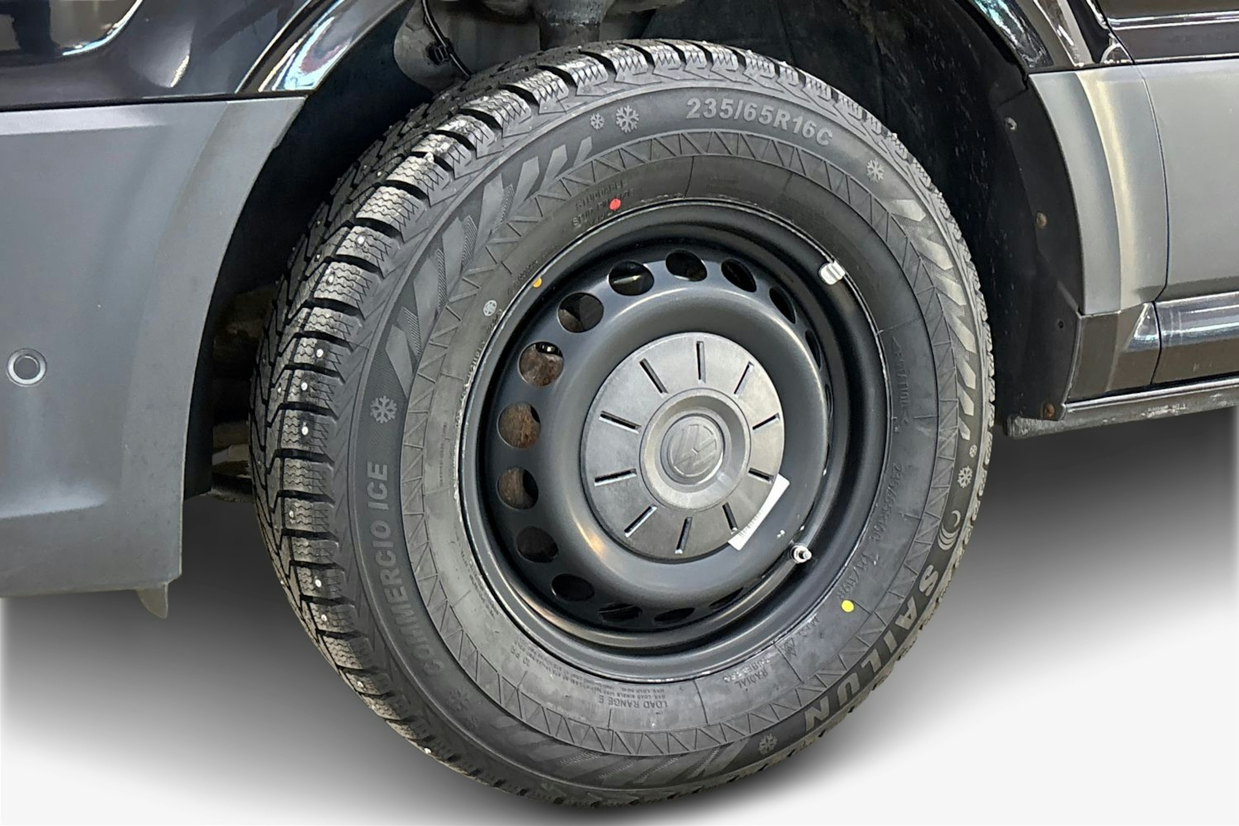 musta Volkswagen Crafter 2018 kuva 12.