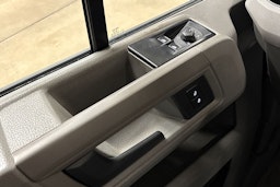 musta Volkswagen Crafter 2018 kuva 13.