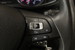 musta Volkswagen Crafter 2018 kuva 17.