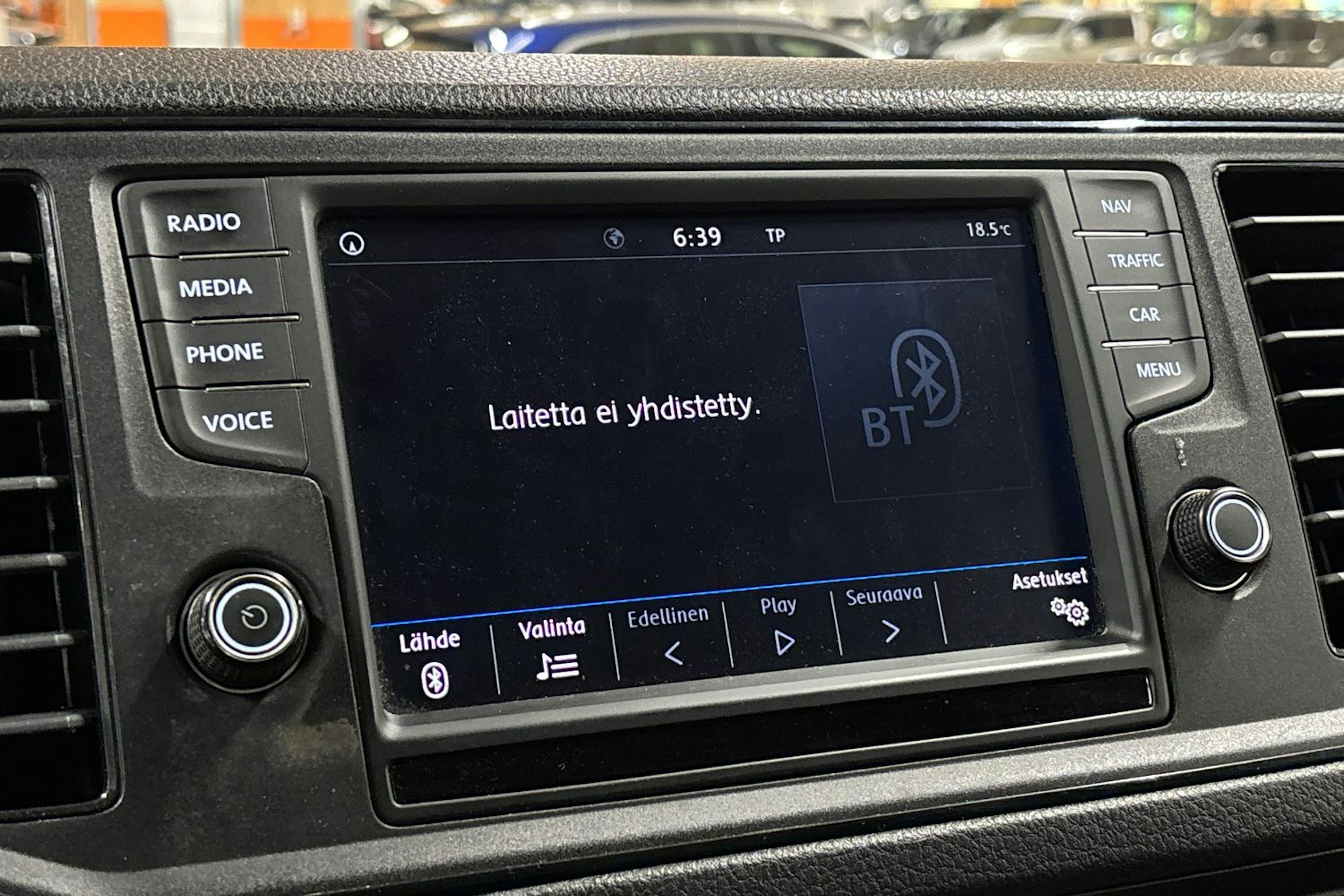 musta Volkswagen Crafter 2018 kuva 19.