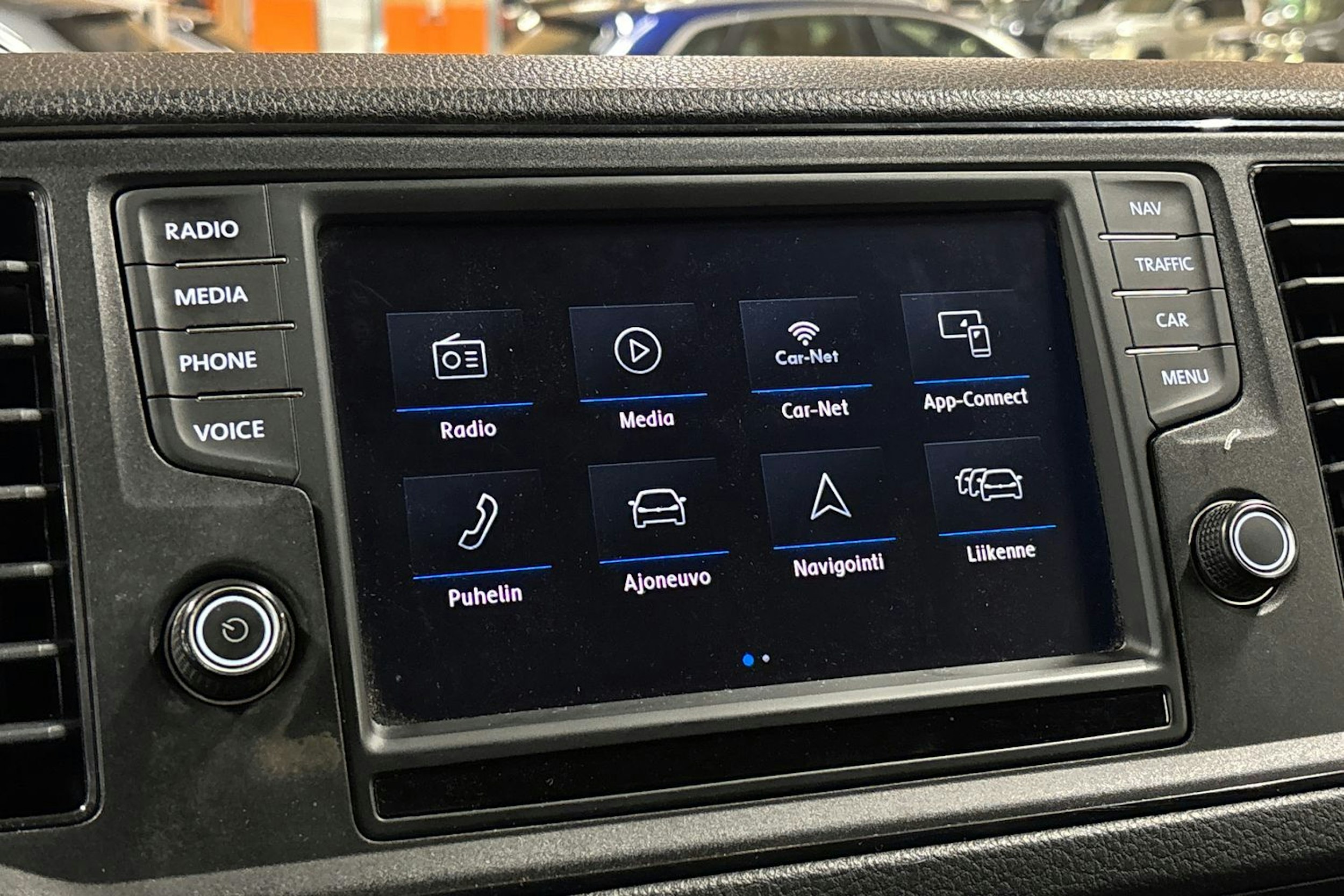 musta Volkswagen Crafter 2018 kuva 22.