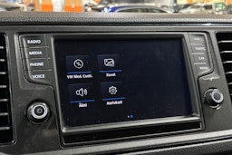 musta Volkswagen Crafter 2018 kuva 23.