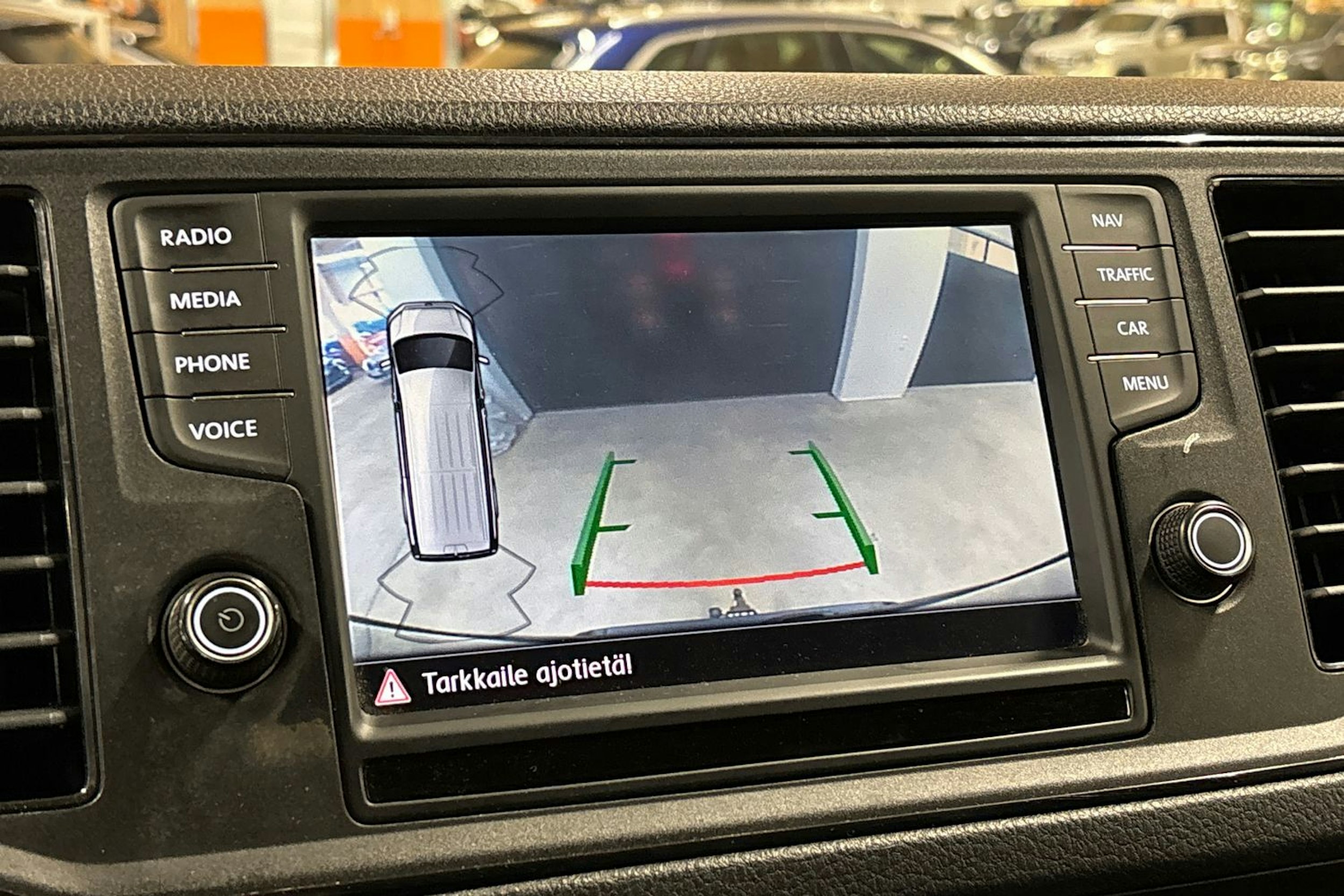 musta Volkswagen Crafter 2018 kuva 24.