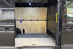 musta Volkswagen Crafter 2018 kuva 29.