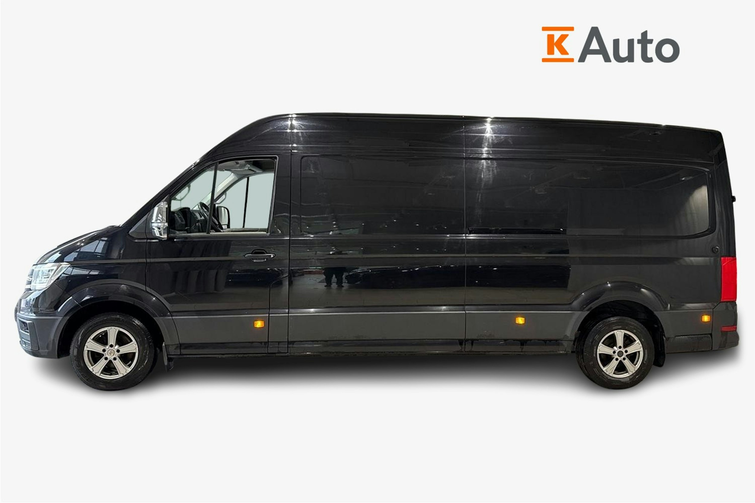 musta Volkswagen Crafter 2018 kuva 7.