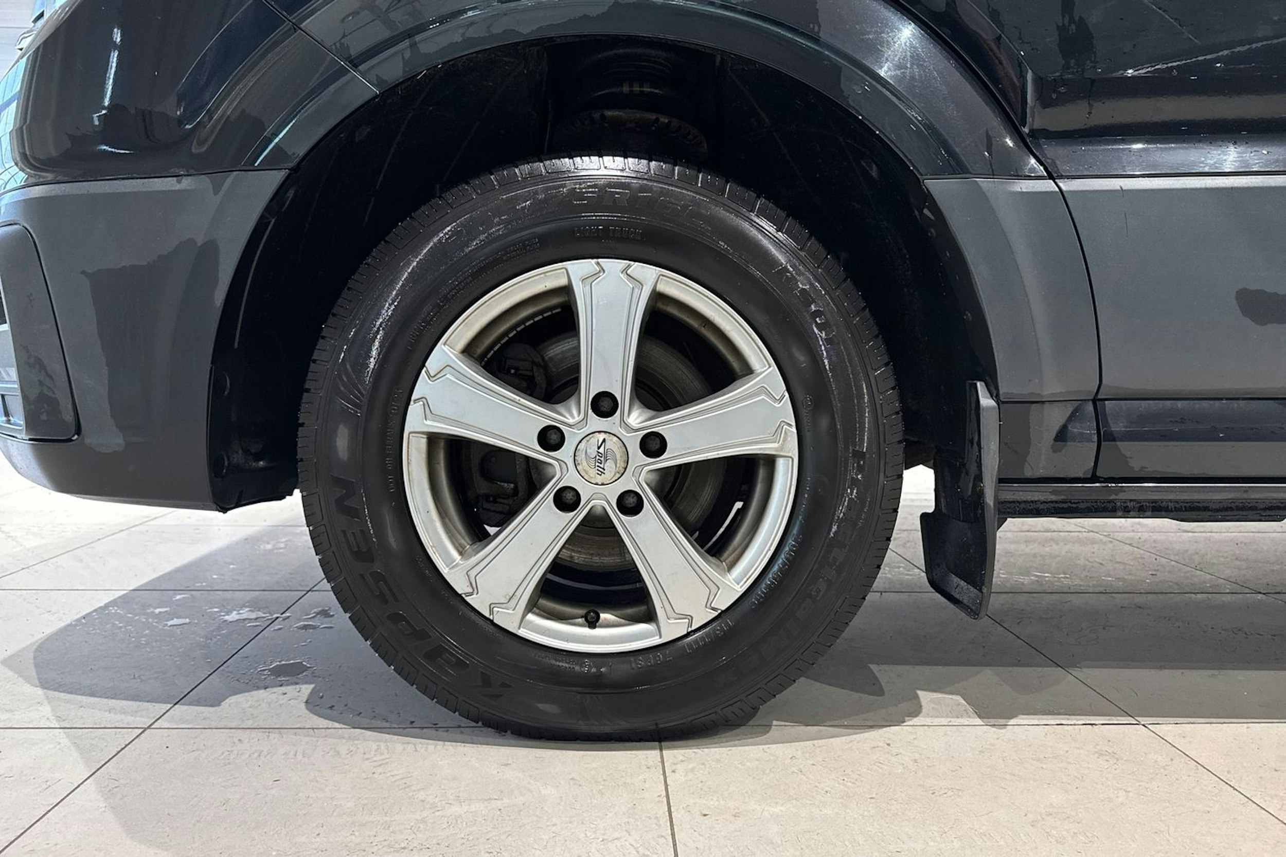 musta Volkswagen Crafter 2018 kuva 12.