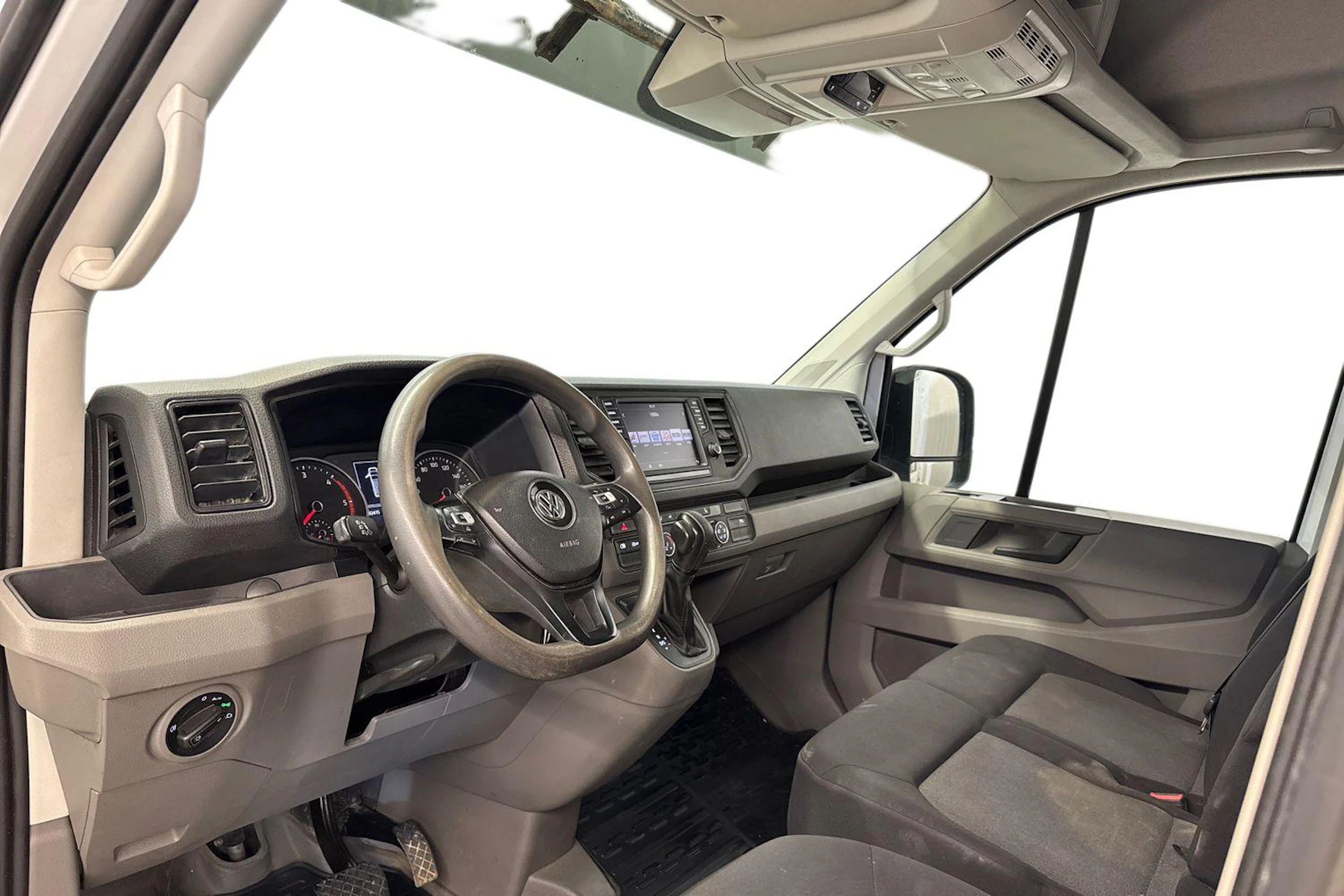 valkoinen Volkswagen Crafter 2018 kuva 8.
