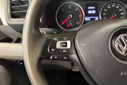 valkoinen Volkswagen Crafter 2018 kuva 15.