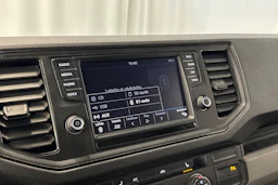 valkoinen Volkswagen Crafter 2018 kuva 20.