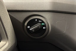 valkoinen Volkswagen Crafter 2018 kuva 21.