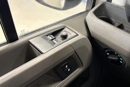 valkoinen Volkswagen Crafter 2018 kuva 22.