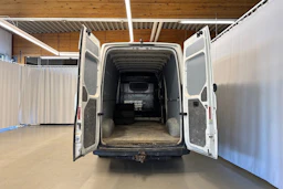 valkoinen Volkswagen Crafter 2018 kuva 26.
