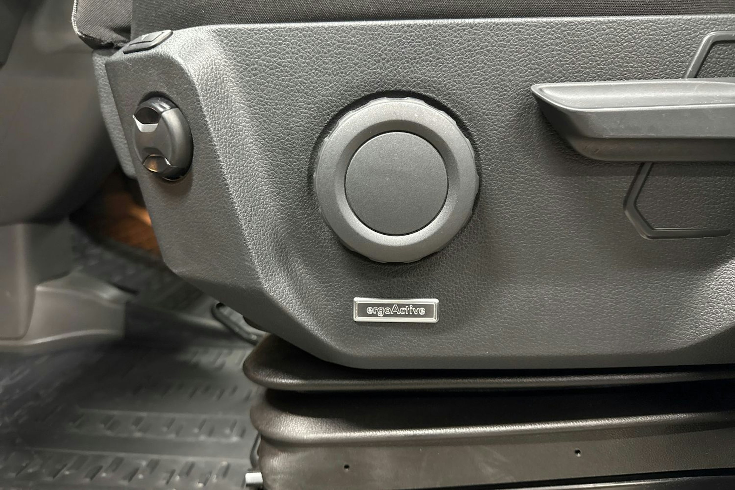 hopea Volkswagen Crafter 2018 kuva 17.
