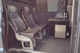 harmaa Volkswagen Crafter 2018 kuva 3.