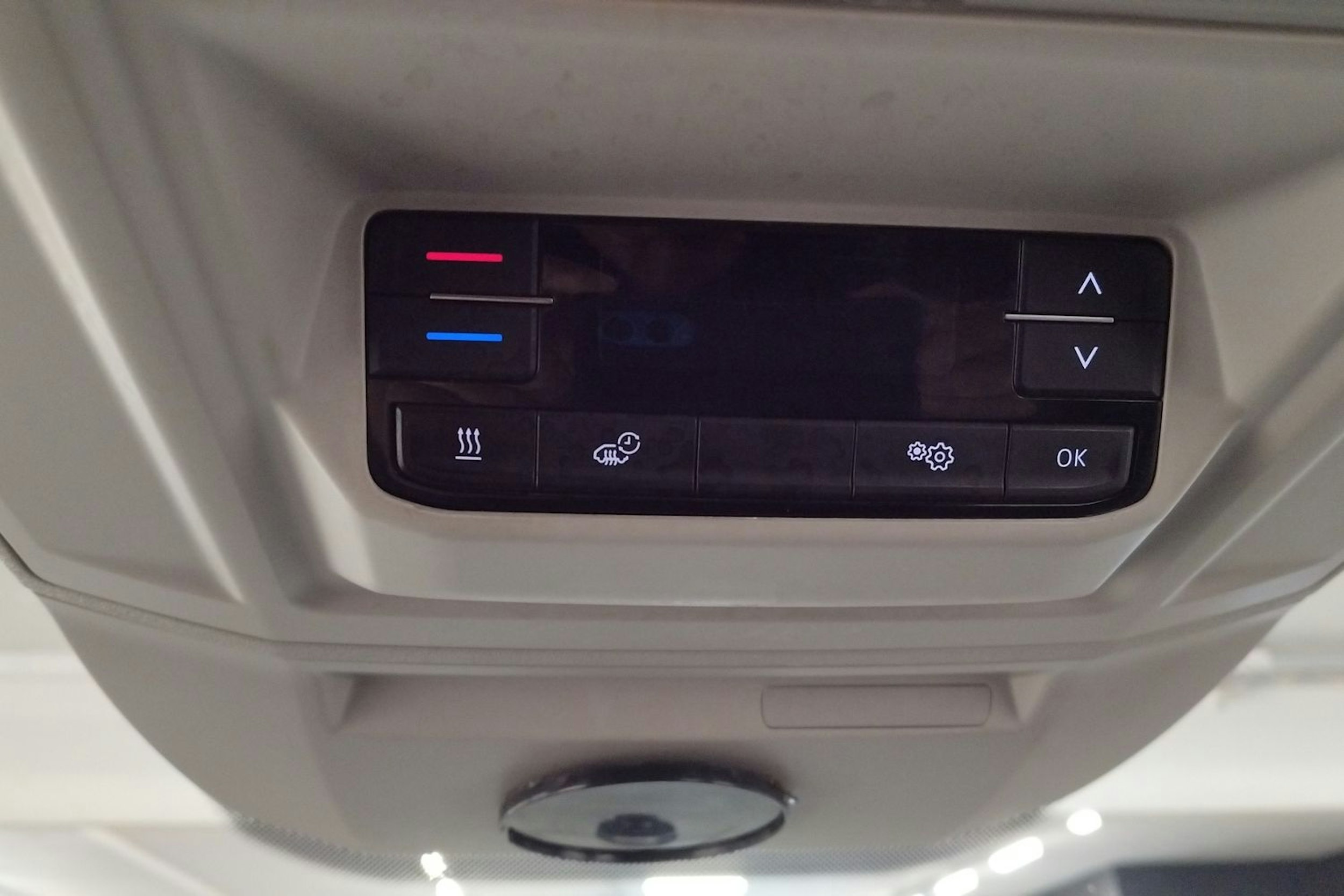 harmaa Volkswagen Crafter 2018 kuva 23.