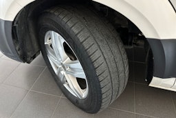 valkoinen Volkswagen Crafter 2018 kuva 22.