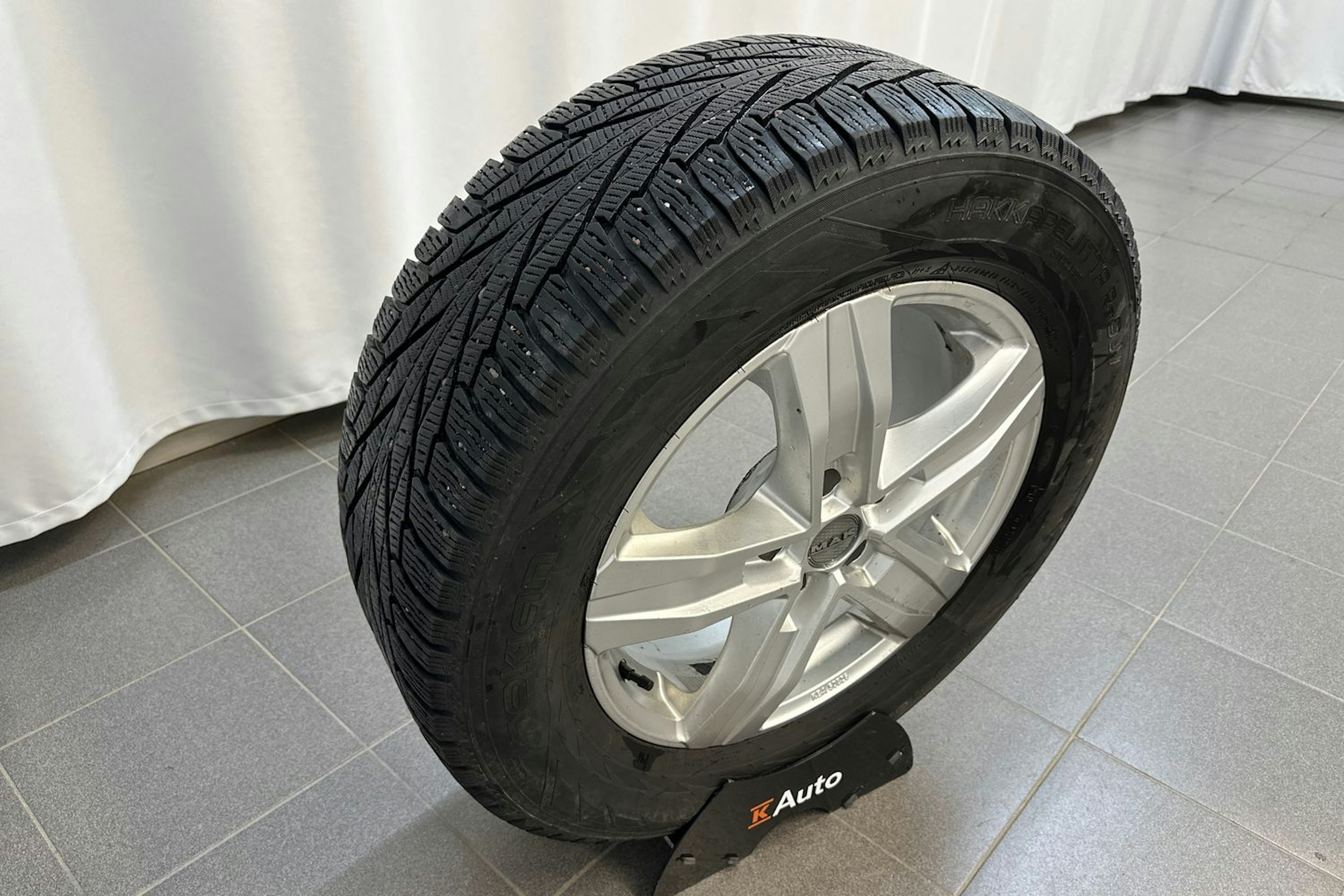 valkoinen Volkswagen Crafter 2018 kuva 23.