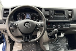 Sininen Volkswagen CRAFTER 2018 kuva 9.