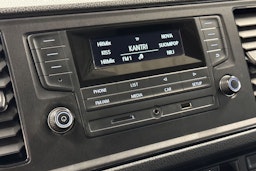 Sininen Volkswagen CRAFTER 2018 kuva 22.