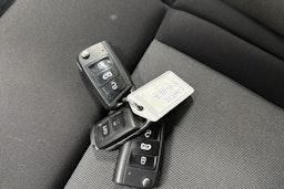 Sininen Volkswagen CRAFTER 2018 kuva 25.