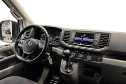 valkoinen Volkswagen Crafter 2018 kuva 13.