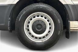 valkoinen Volkswagen Crafter 2018 kuva 18.