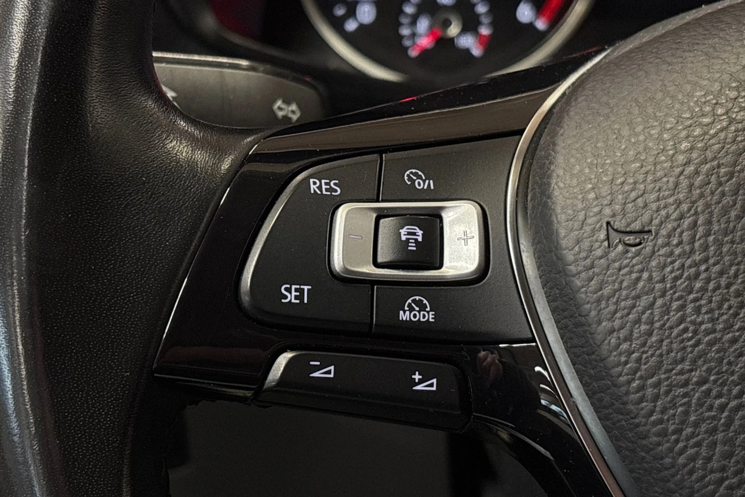 valkoinen Volkswagen Crafter 2018 kuva 24.