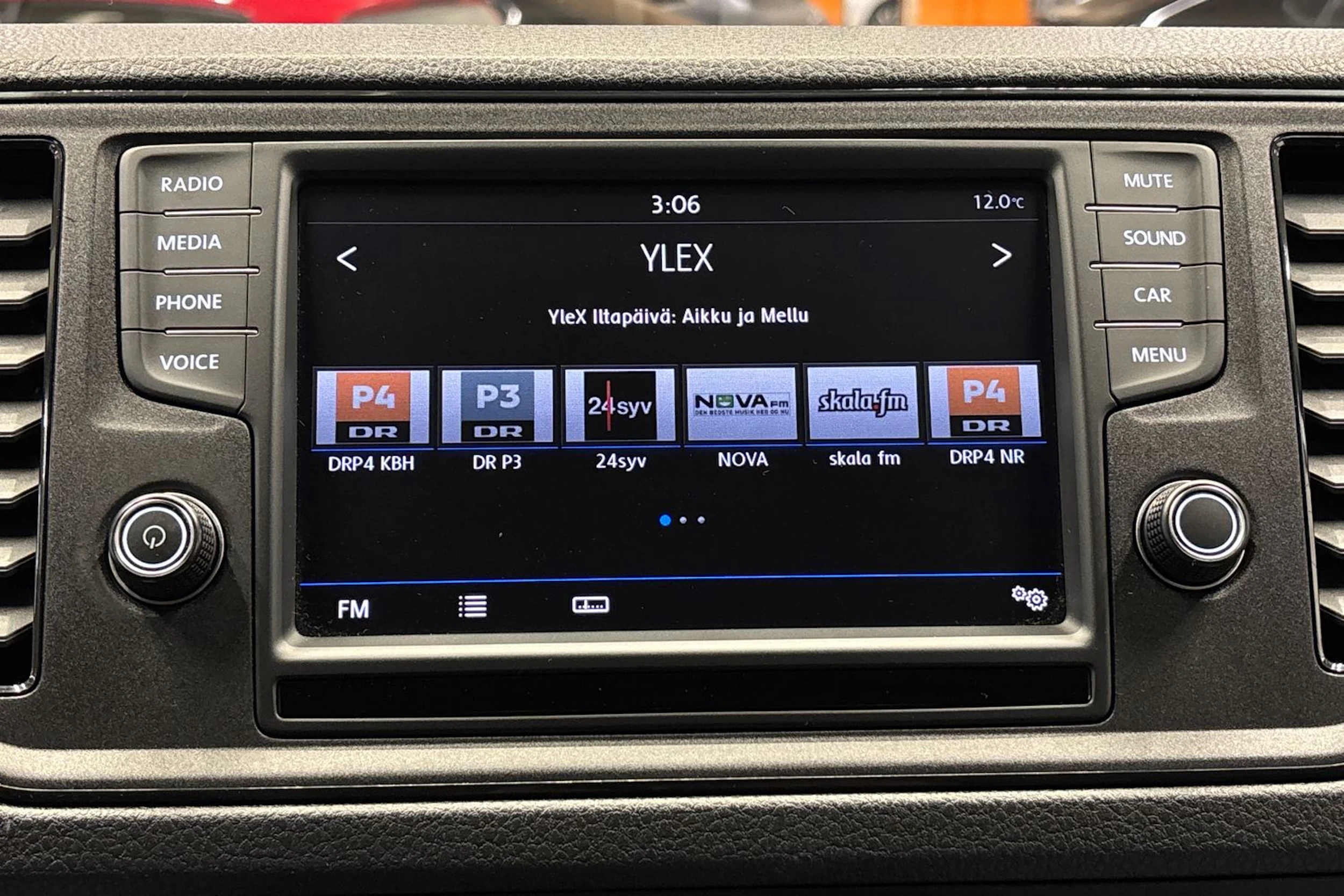 valkoinen Volkswagen Crafter 2018 kuva 29.