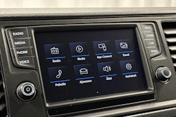 valkoinen Volkswagen Crafter 2018 kuva 31.