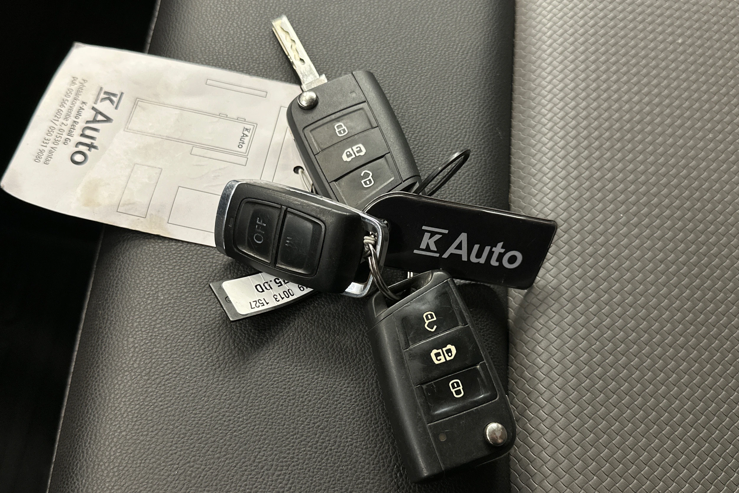 harmaa Volkswagen Crafter 2019 kuva 24.