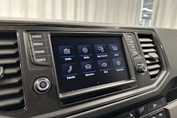 valkoinen Volkswagen Crafter 2019 kuva 15.