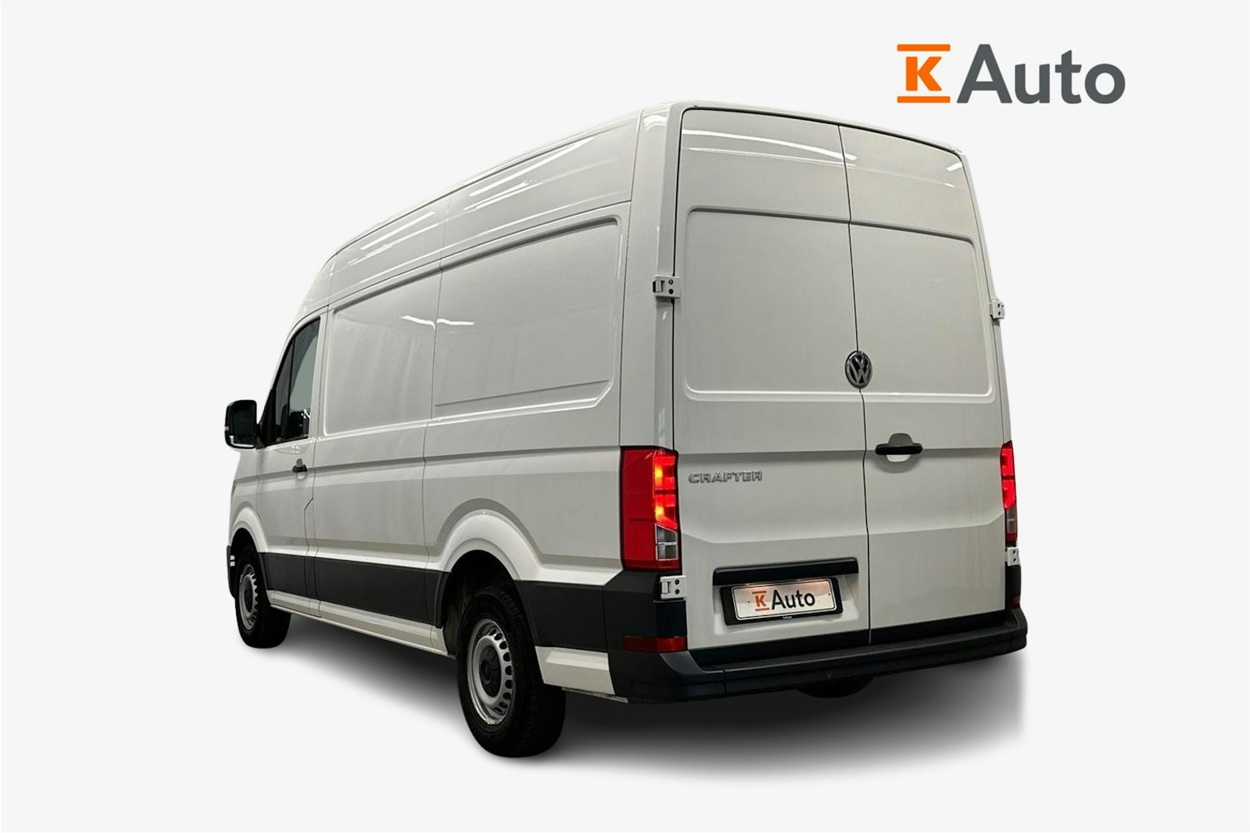 valkoinen Volkswagen Crafter 2019 kuva 2.