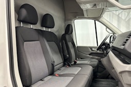 valkoinen Volkswagen Crafter 2019 kuva 13.