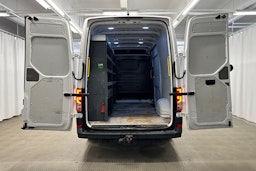 valkoinen Volkswagen Crafter 2019 kuva 9.