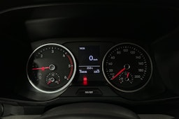 valkoinen Volkswagen Crafter 2019 kuva 14.