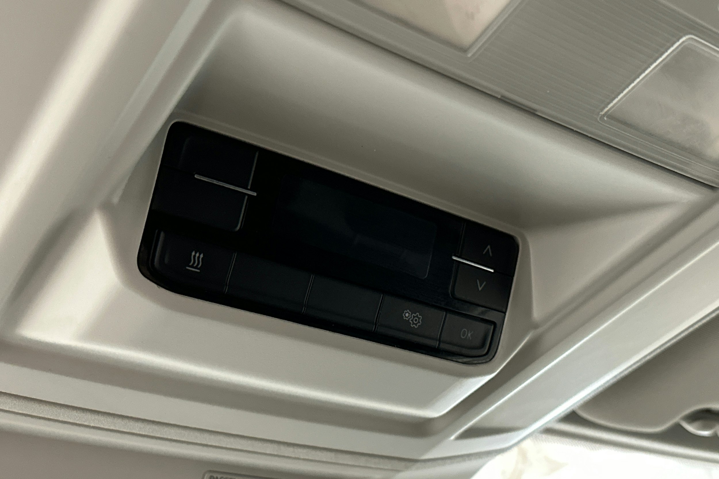 valkoinen Volkswagen Crafter 2019 kuva 19.