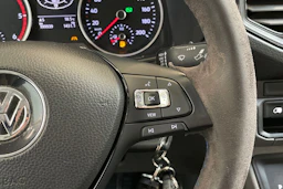 musta Volkswagen Crafter 2019 kuva 22.