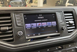 musta Volkswagen Crafter 2019 kuva 23.