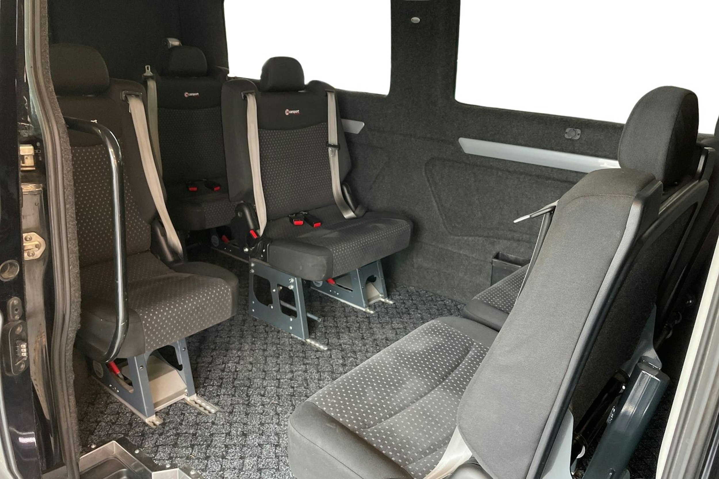 Musta Volkswagen CRAFTER 2019 kuva 10.