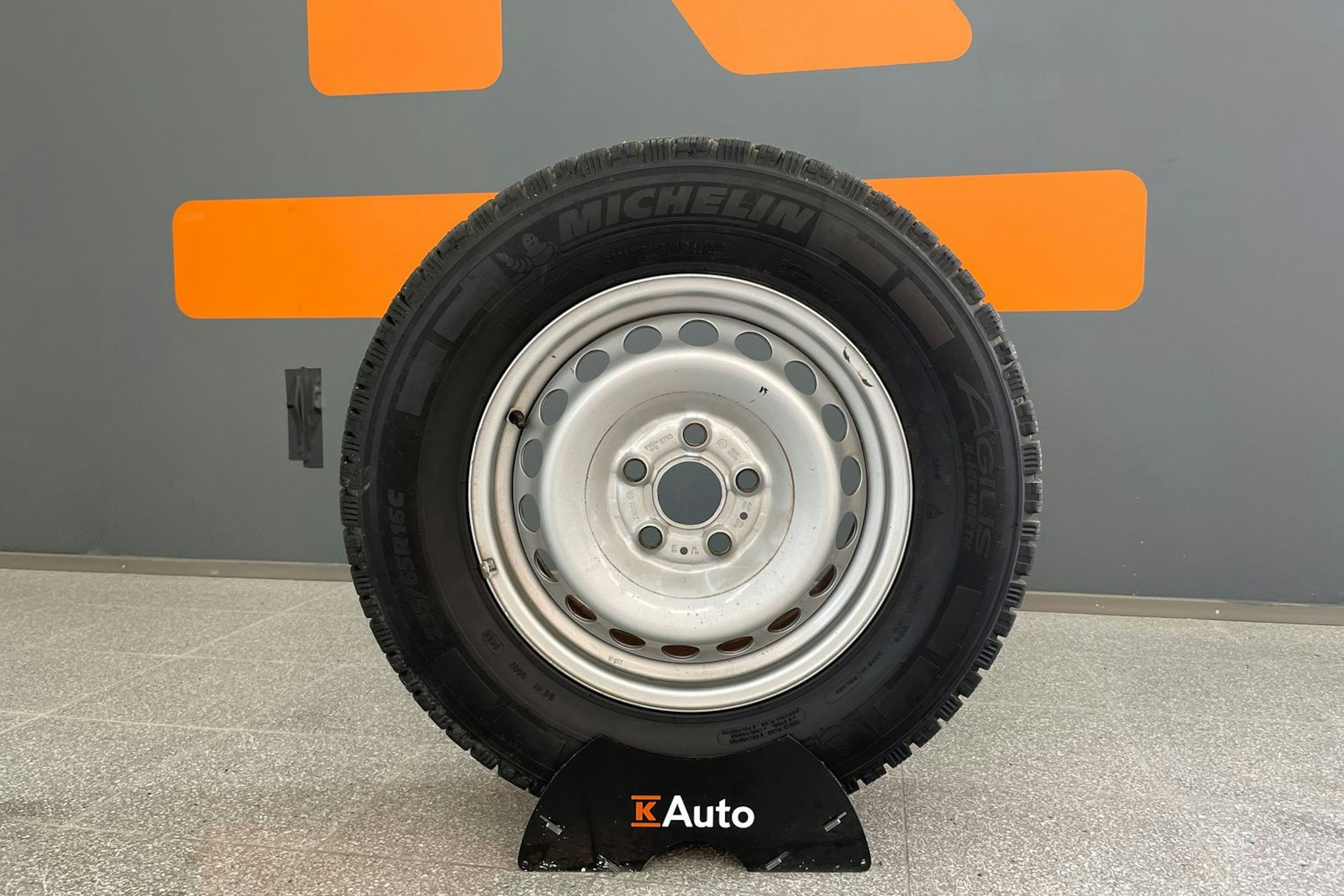 Musta Volkswagen CRAFTER 2019 kuva 13.