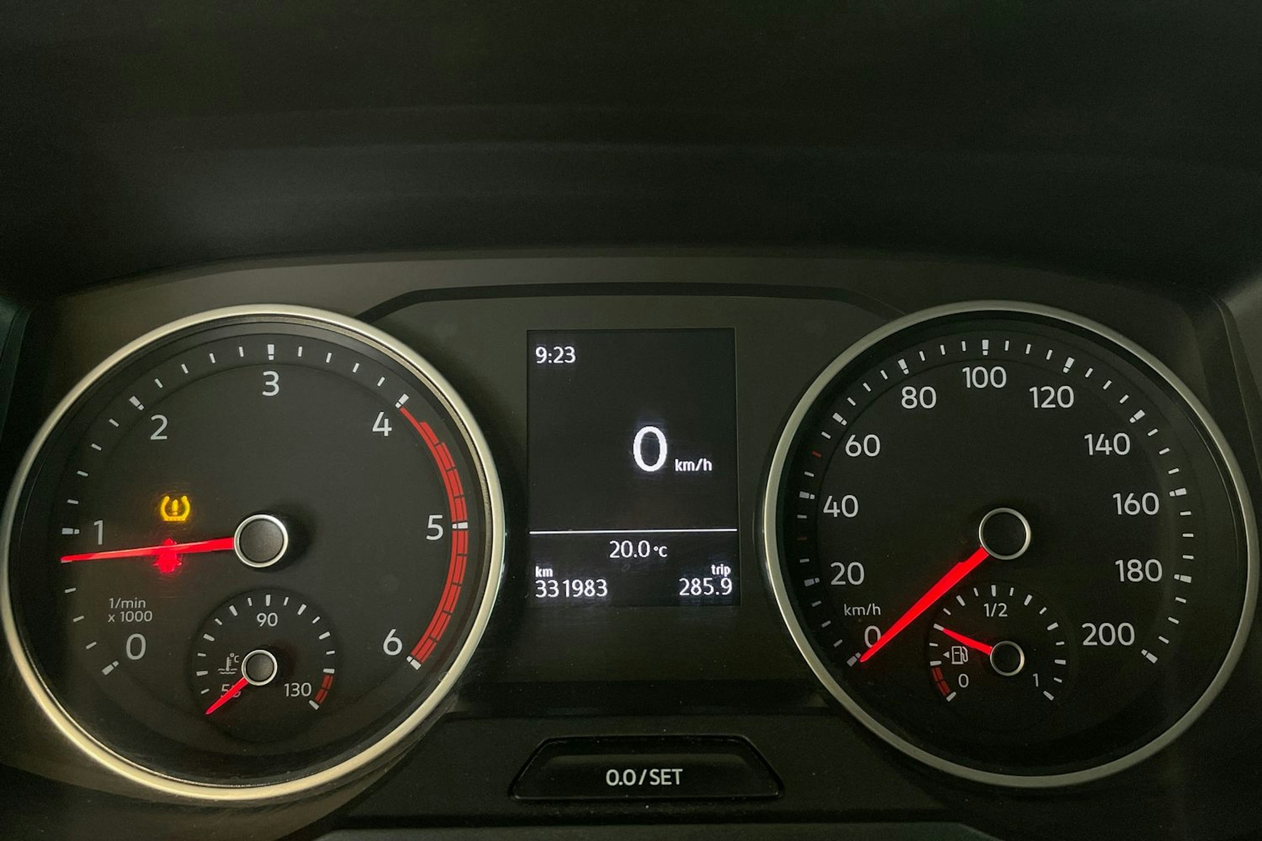 Musta Volkswagen CRAFTER 2019 kuva 16.
