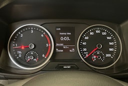 valkoinen Volkswagen Crafter 2019 kuva 17.