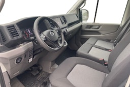 valkoinen Volkswagen Crafter 2019 kuva 3.