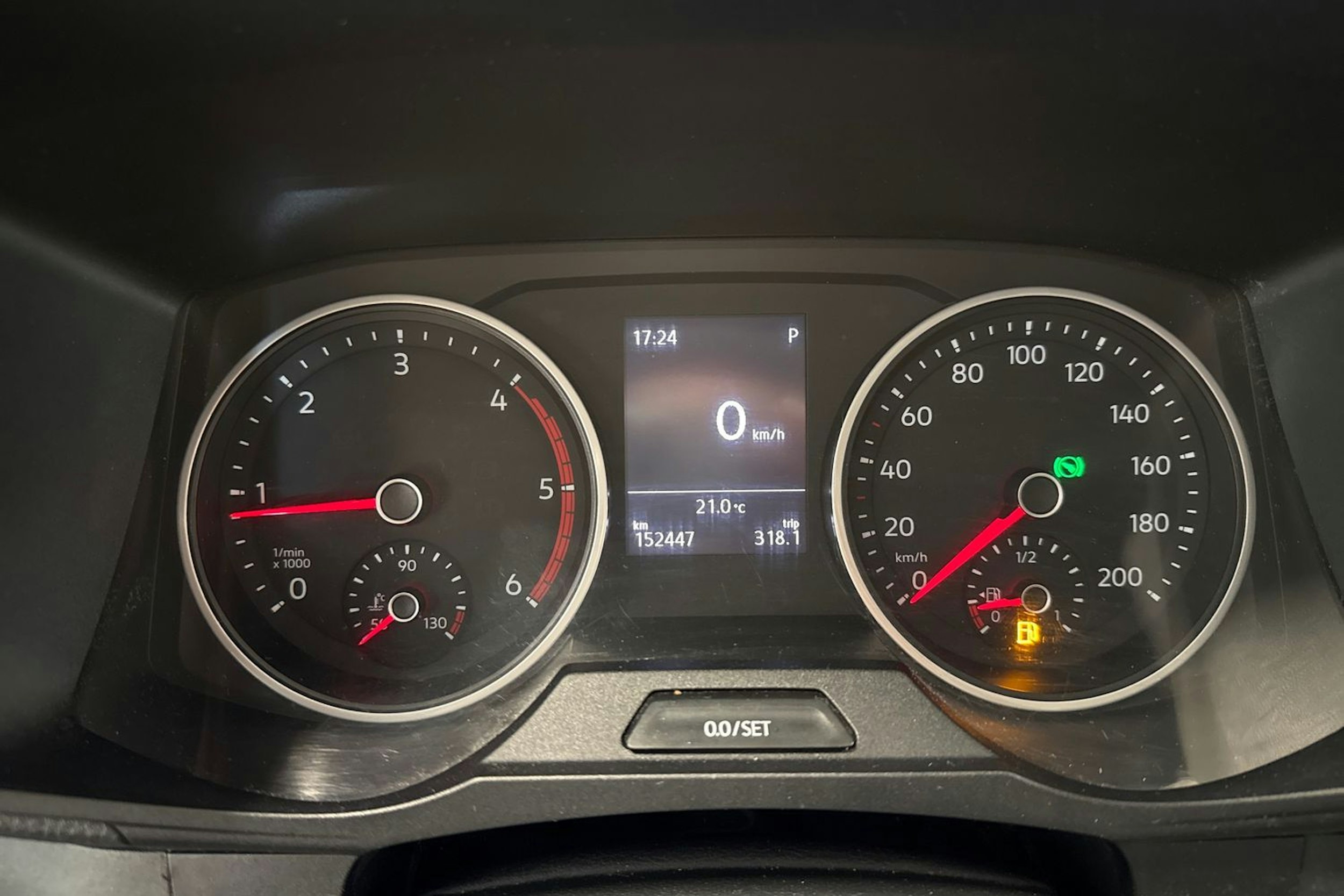 valkoinen Volkswagen Crafter 2019 kuva 16.